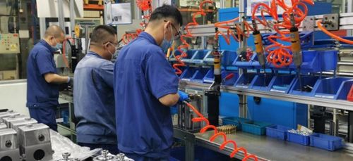 長(zhǎng)春一東 以自主創(chuàng)新驅(qū)動(dòng)發(fā)展，數(shù)碼產(chǎn)品研發(fā)與銷售開(kāi)辟新增長(zhǎng)極